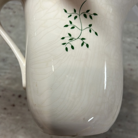 Vintage Tea Pot with Roosters - Picture 5 of 6